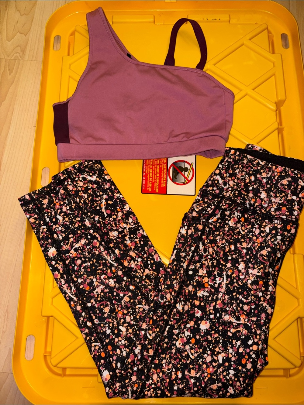 Gymshark Rose Sports Bra and DKNY leggings outfit